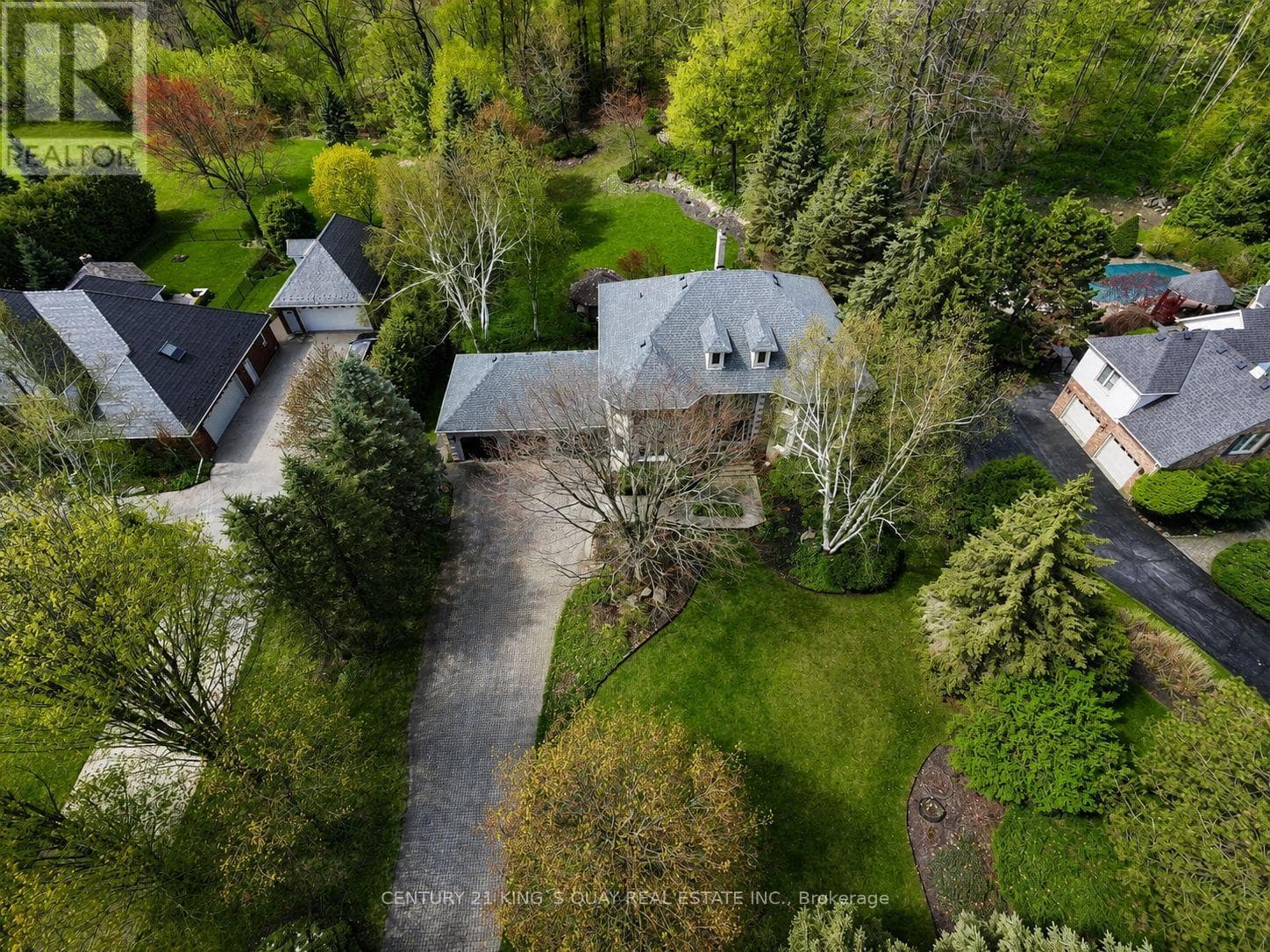 110 Crawford Crescent