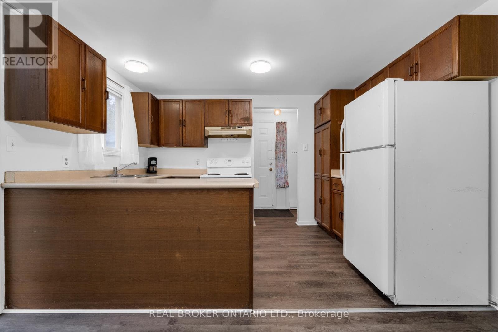 Single Family at 8 Maple Leaf Terrace, Innisfil (Cookstown), Ontario - Photo 6 - RE/MAX Garden City Realty