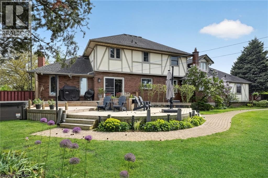 Single Family at 3349 CULP Road, Lincoln, Ontario - Photo 3 - RE/MAX Garden City Realty