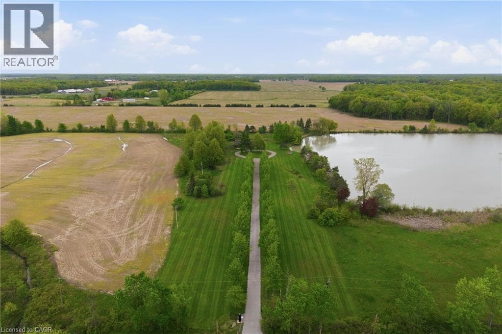 Single Family at 678 CHANTLER Road, Pelham, Ontario - Photo 3 - RE/MAX Garden City Realty