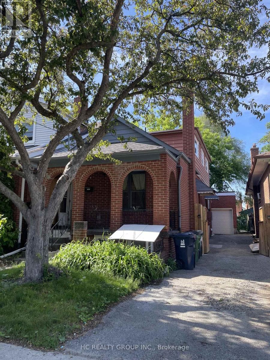 Upper- 48 Torrens Avenue