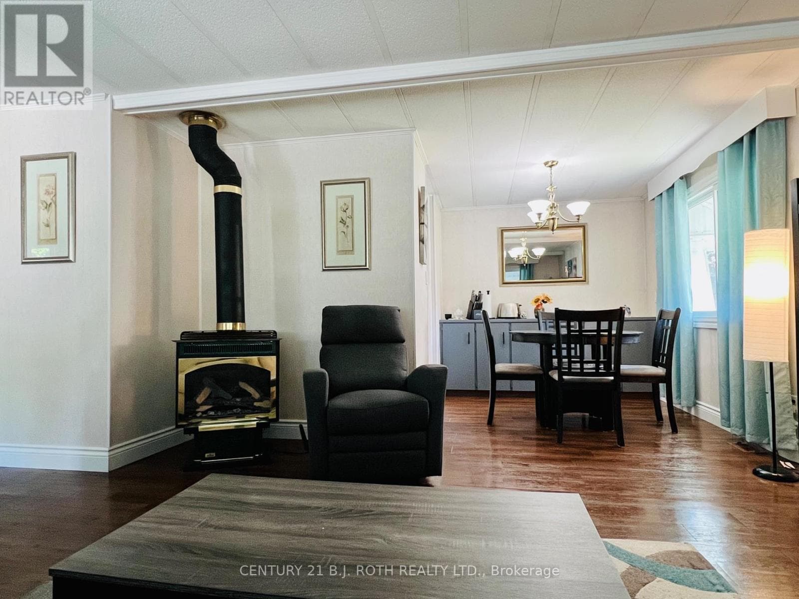 Single Family at 1 Nectarine Court, Innisfil, Ontario - Photo 10 - RE/MAX Garden City Realty