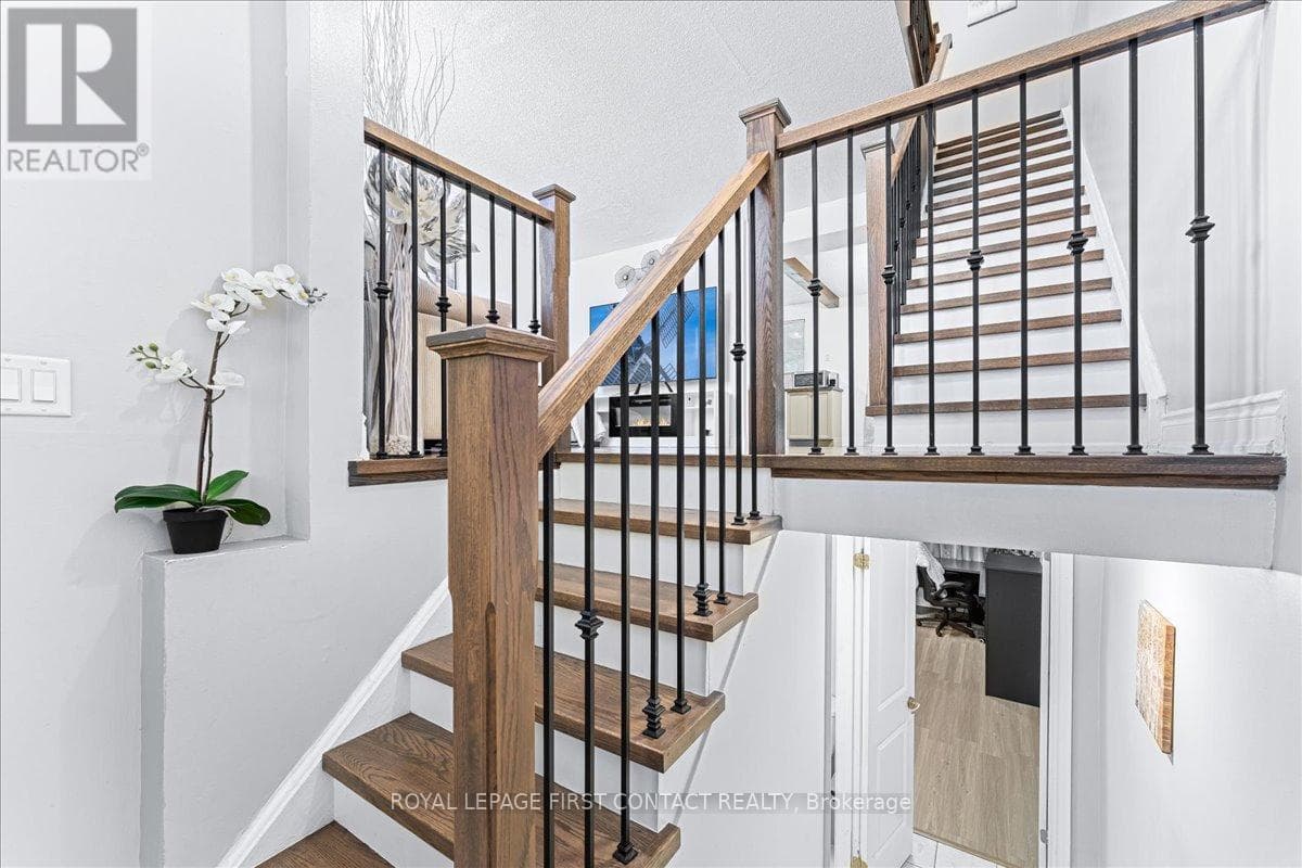 Single Family at I7- 63 Ferris Lane, Barrie (Cundles East), Ontario - Photo 2 - RE/MAX Garden City Realty