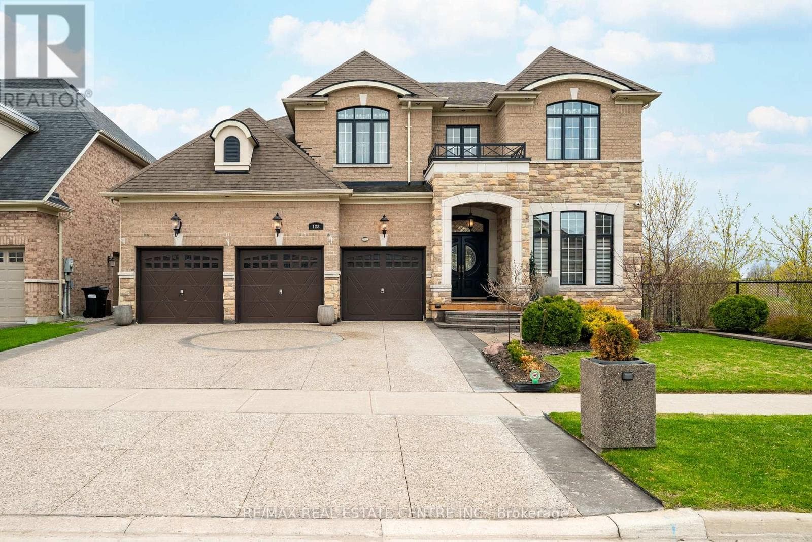 128 Copeland Crescent