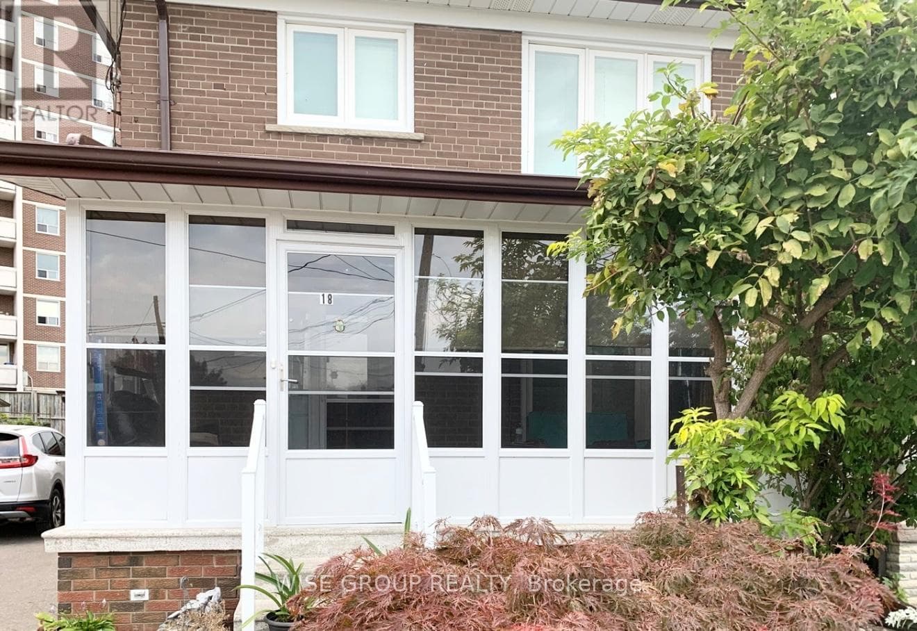 Bsmt- 18 Sonnet Court