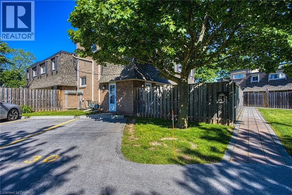 404- 7 VIKING Court