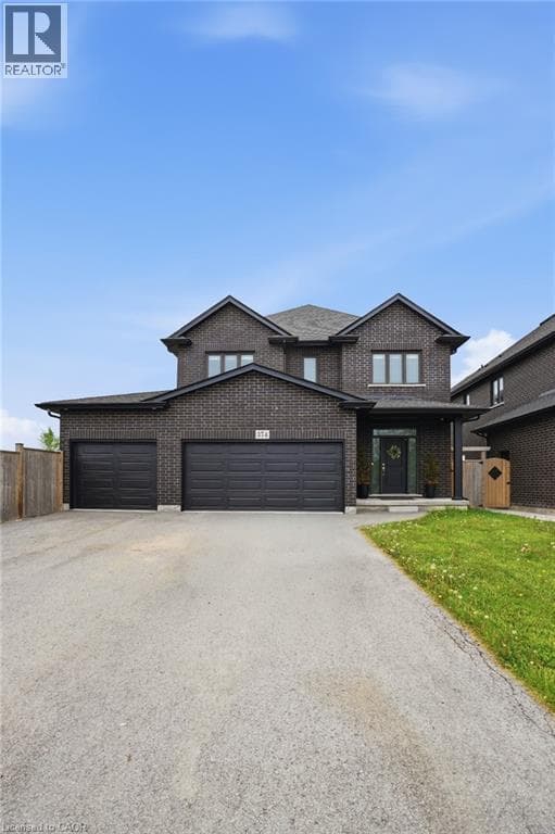 Single Family at 374 VIGER Drive, Welland, Ontario - Photo 2 - RE/MAX Garden City Realty