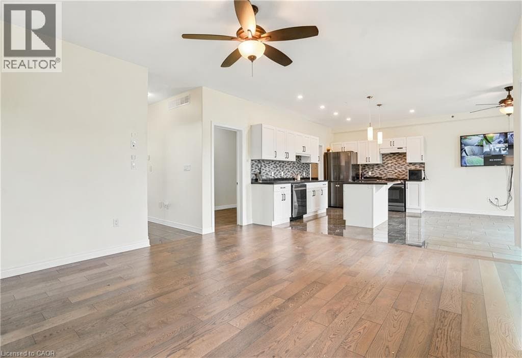 Single Family at 374 VIGER Drive, Welland, Ontario - Photo 10 - RE/MAX Garden City Realty