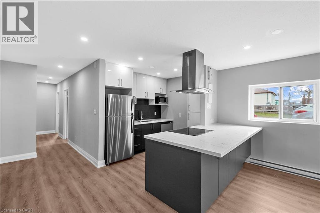 Single Family at 1- 529 ELM Street, Port Colborne, Ontario - Photo 3 - RE/MAX Garden City Realty
