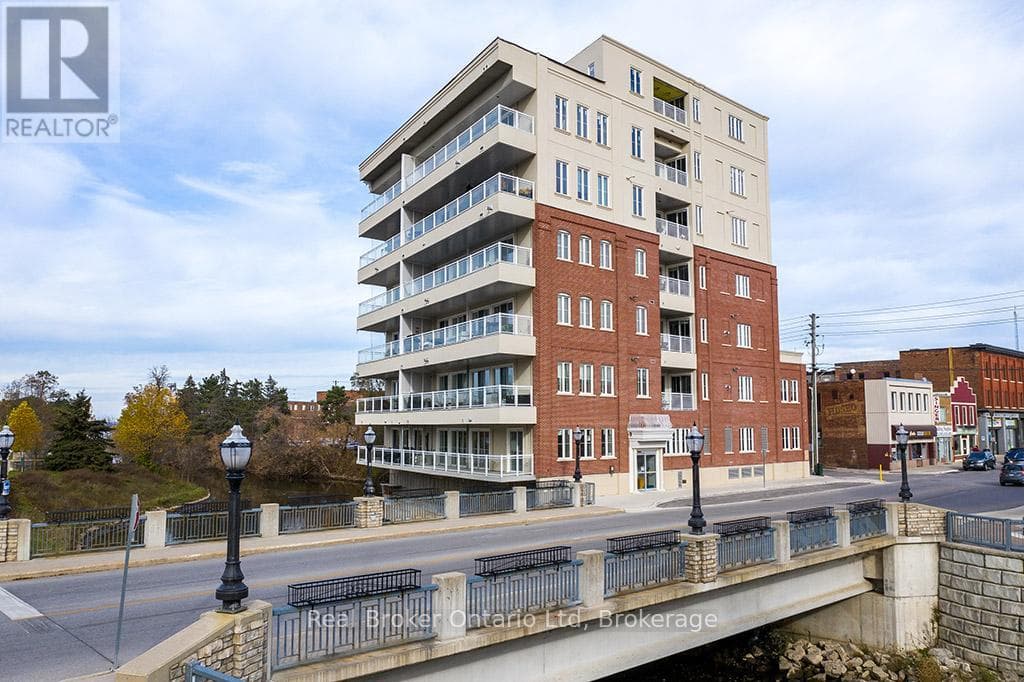 105- 80 9th Street