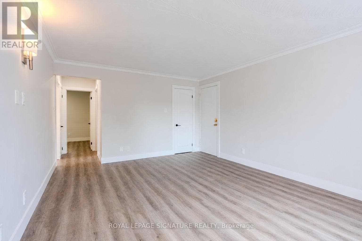 Multi-family at 4- 1 Hassard Avenue, Toronto (Broadview North), Ontario - Photo 7 - RE/MAX Garden City Realty