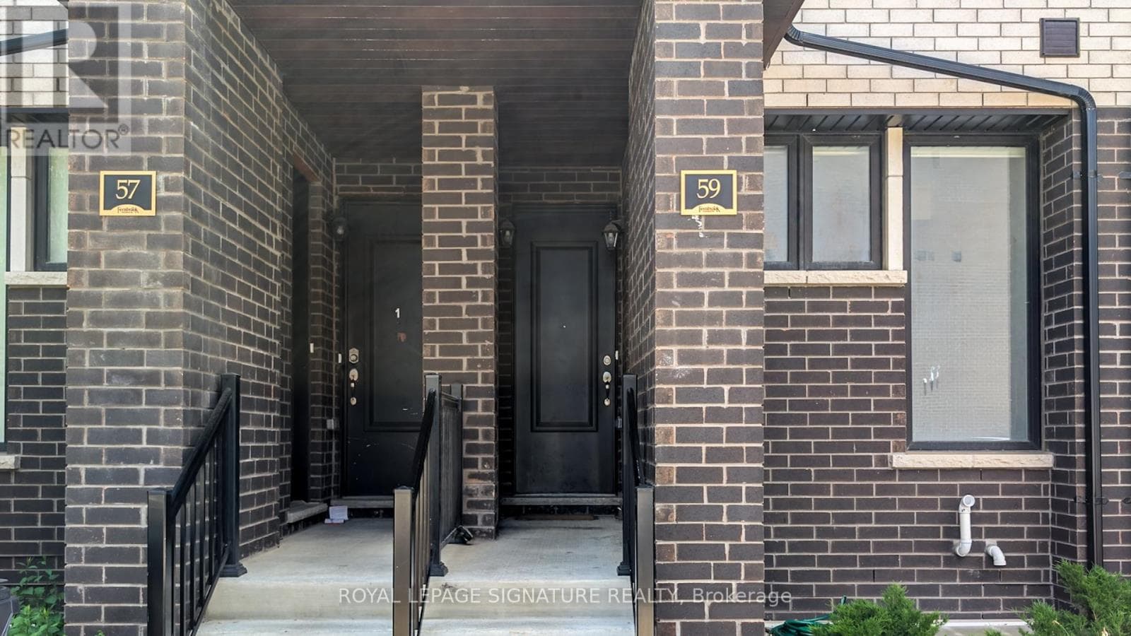 Single Family at Main/Lower- 59 Creekbank Road, Toronto (Rustic), Ontario - Photo 7 - RE/MAX Garden City Realty