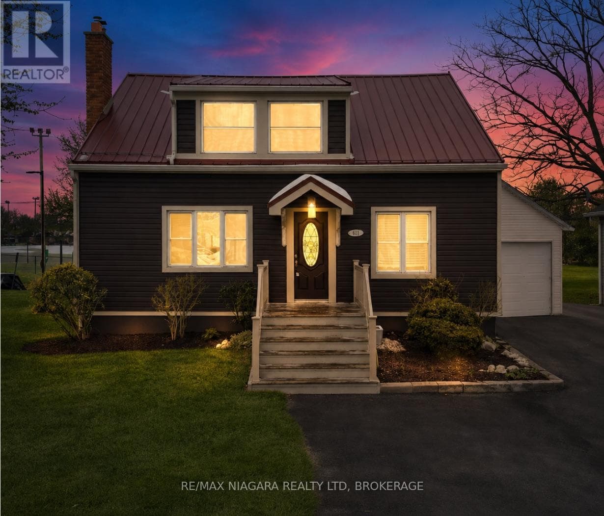 401 Fielden Avenue