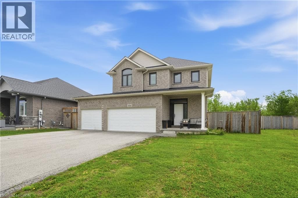 Single Family at 334 VIGER Drive, Welland, Ontario - Photo 3 - RE/MAX Garden City Realty