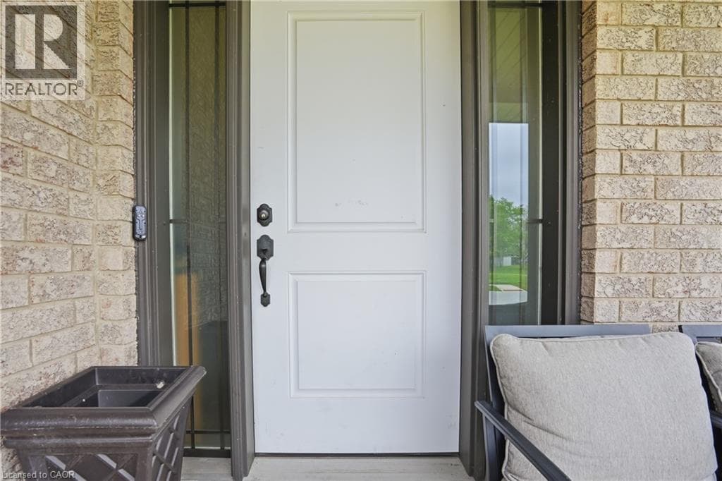 Single Family at 334 VIGER Drive, Welland, Ontario - Photo 6 - RE/MAX Garden City Realty