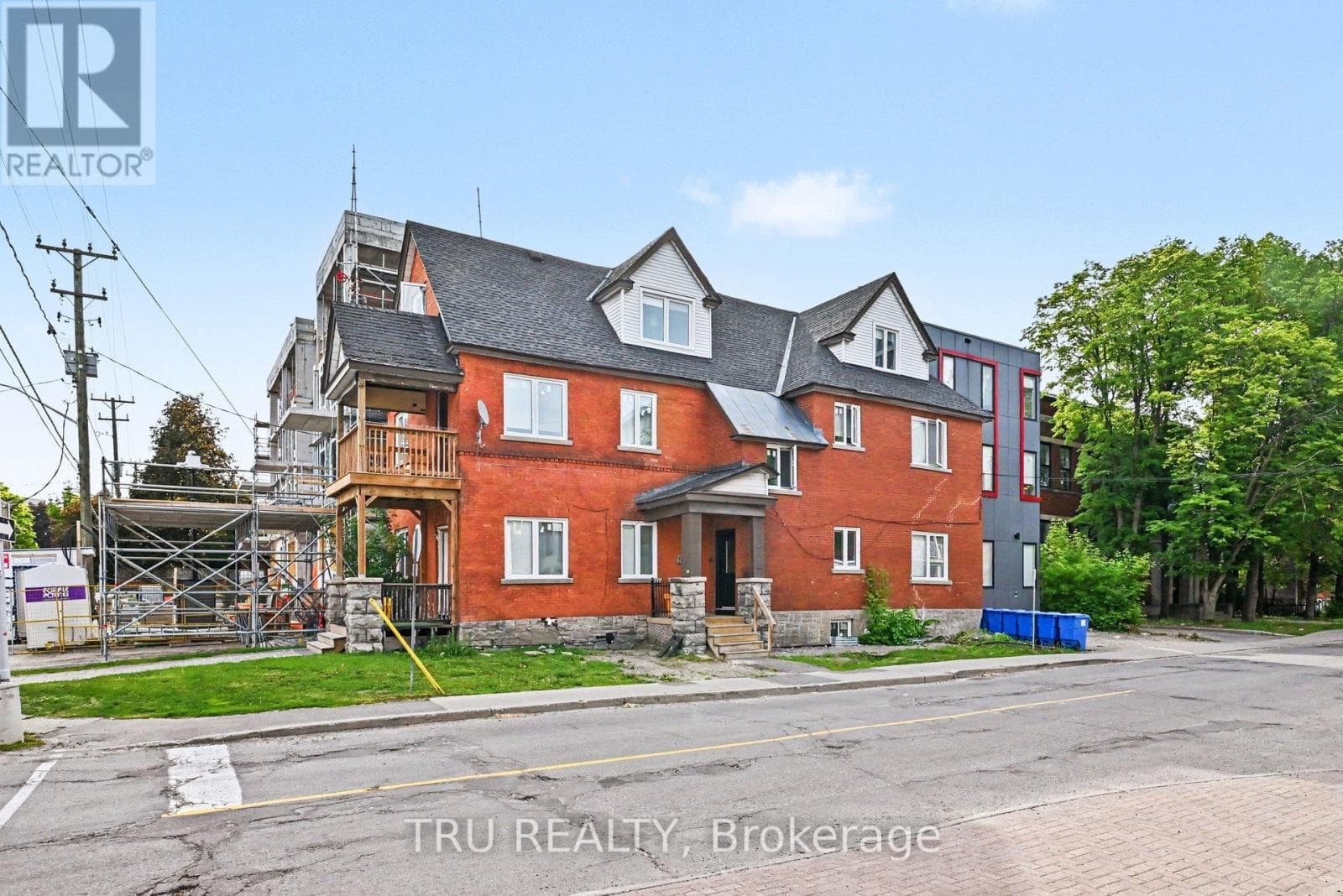 351 Friel Street