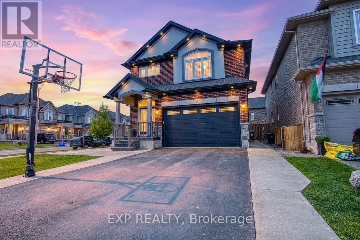 17 Narbonne Crescent