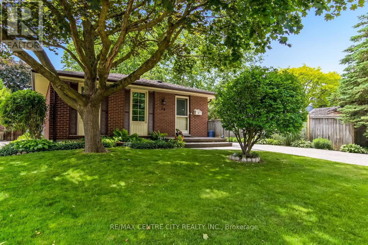 20 Hines Crescent