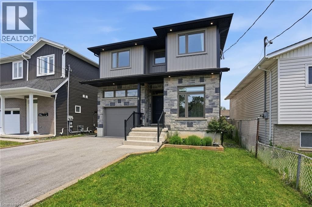 8 NASH Street