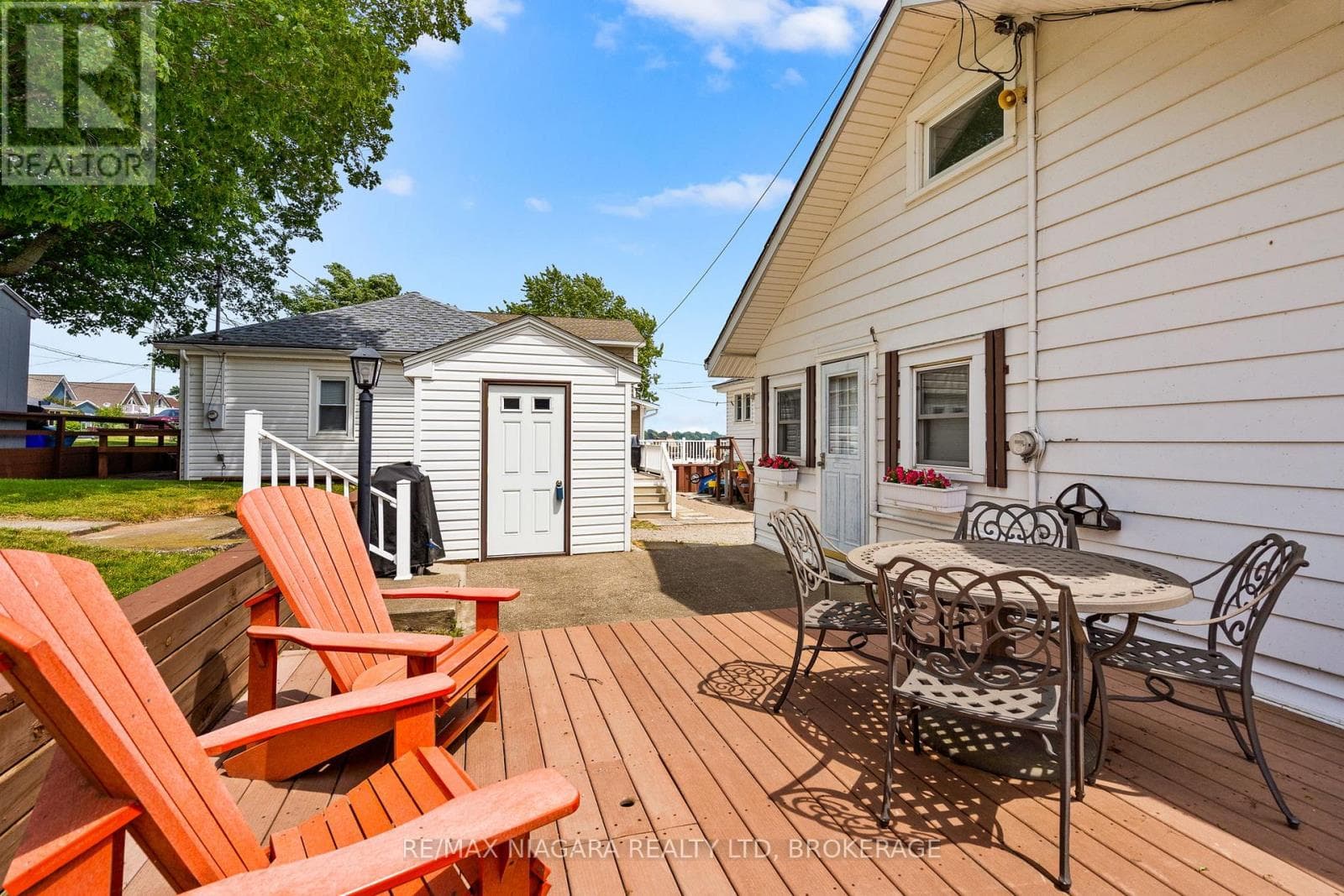 Single Family at 12893 OLD LAKESHORE Road, Wainfleet (Lakeshore), Ontario - Photo 4 - RE/MAX Garden City Realty