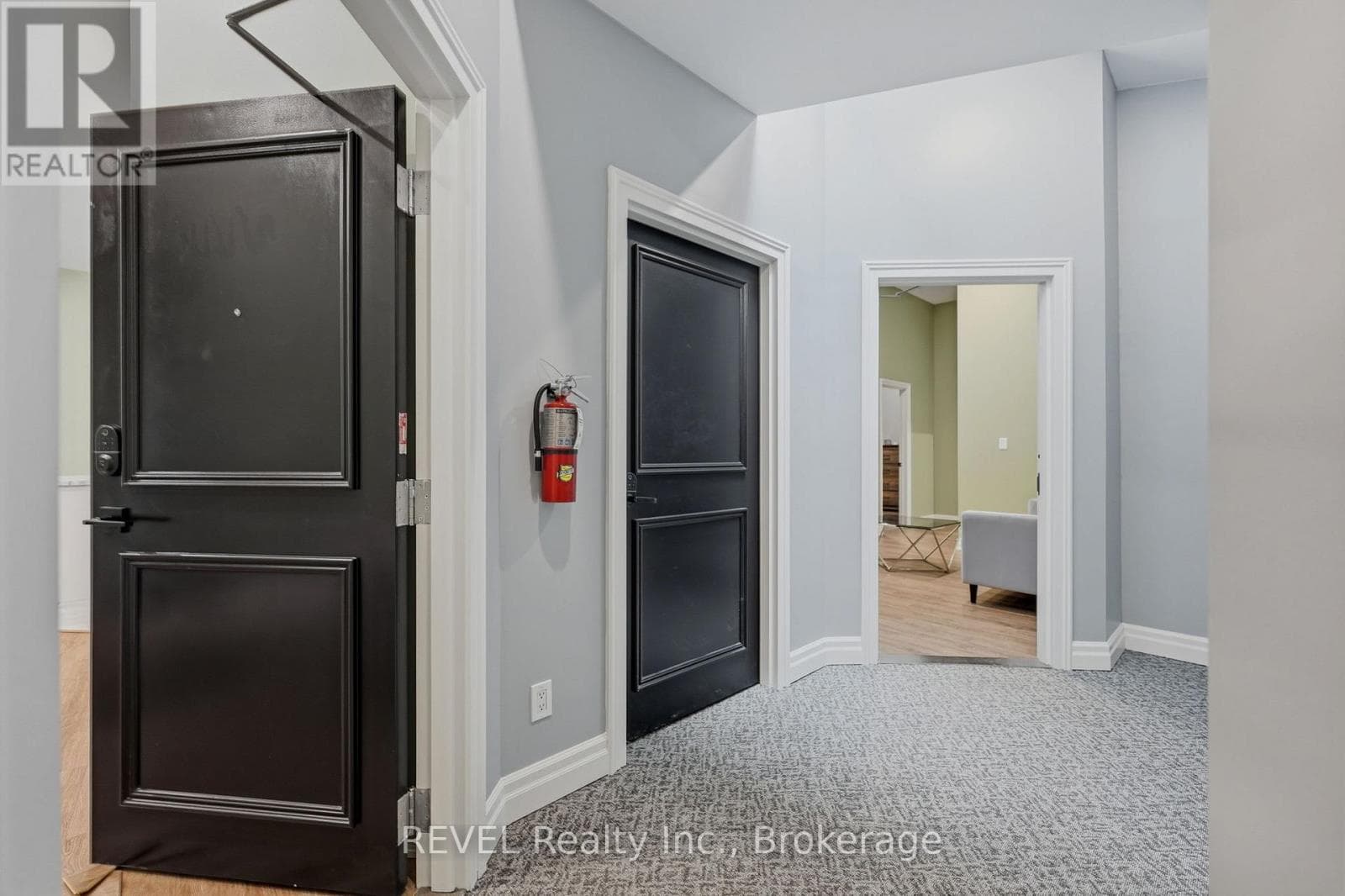 Single Family at 1- 10 Queen Street, Niagara-on-the-Lake (Town), Ontario - Photo 5 - RE/MAX Garden City Realty