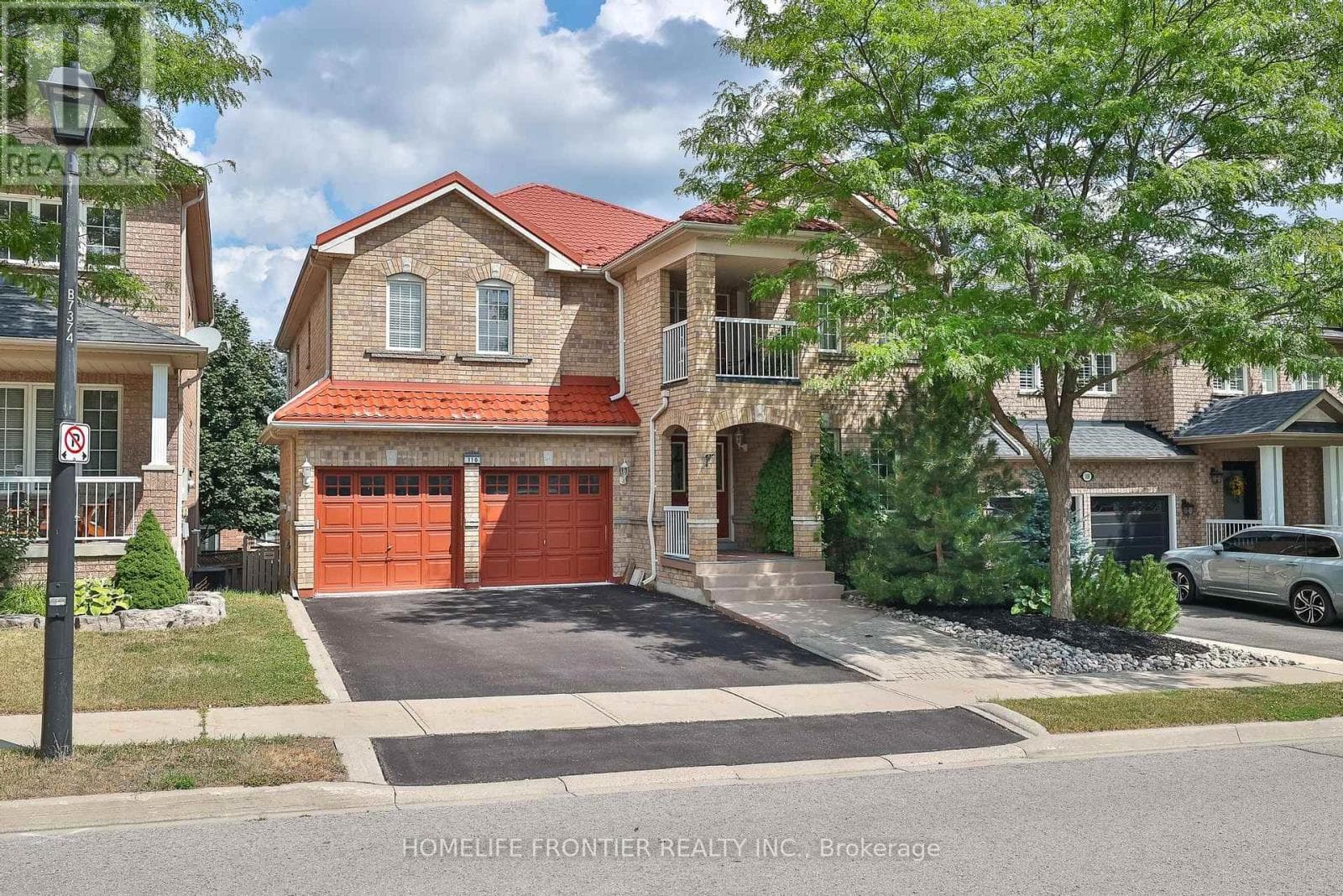 110 Red River Crescent