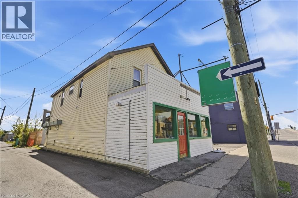 Hospitality at 562 CENTRAL Avenue, Fort Erie, Ontario - Photo 3 - RE/MAX Garden City Realty