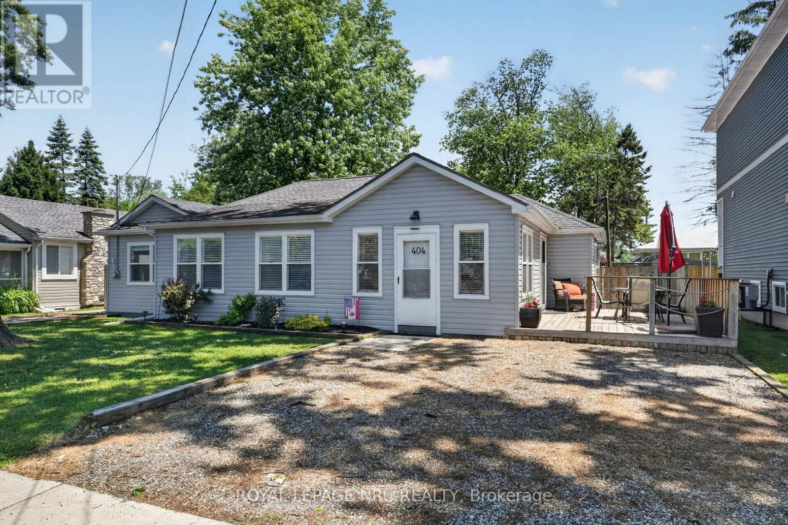 404 Lakewood Avenue