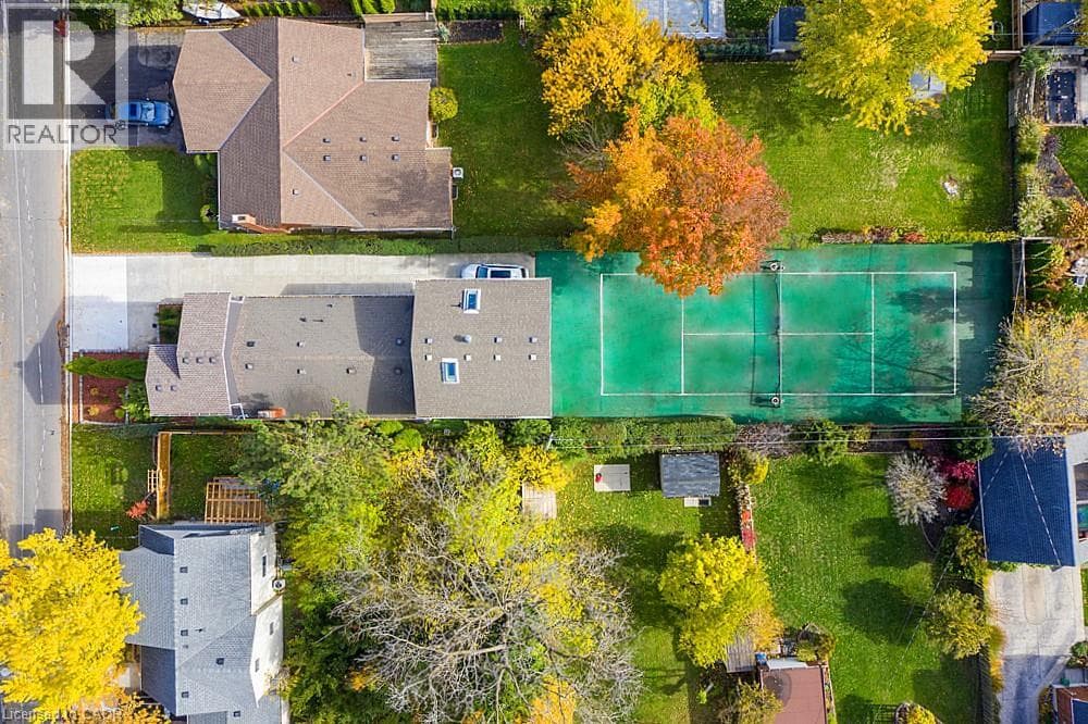 16 FOREST HILL Road