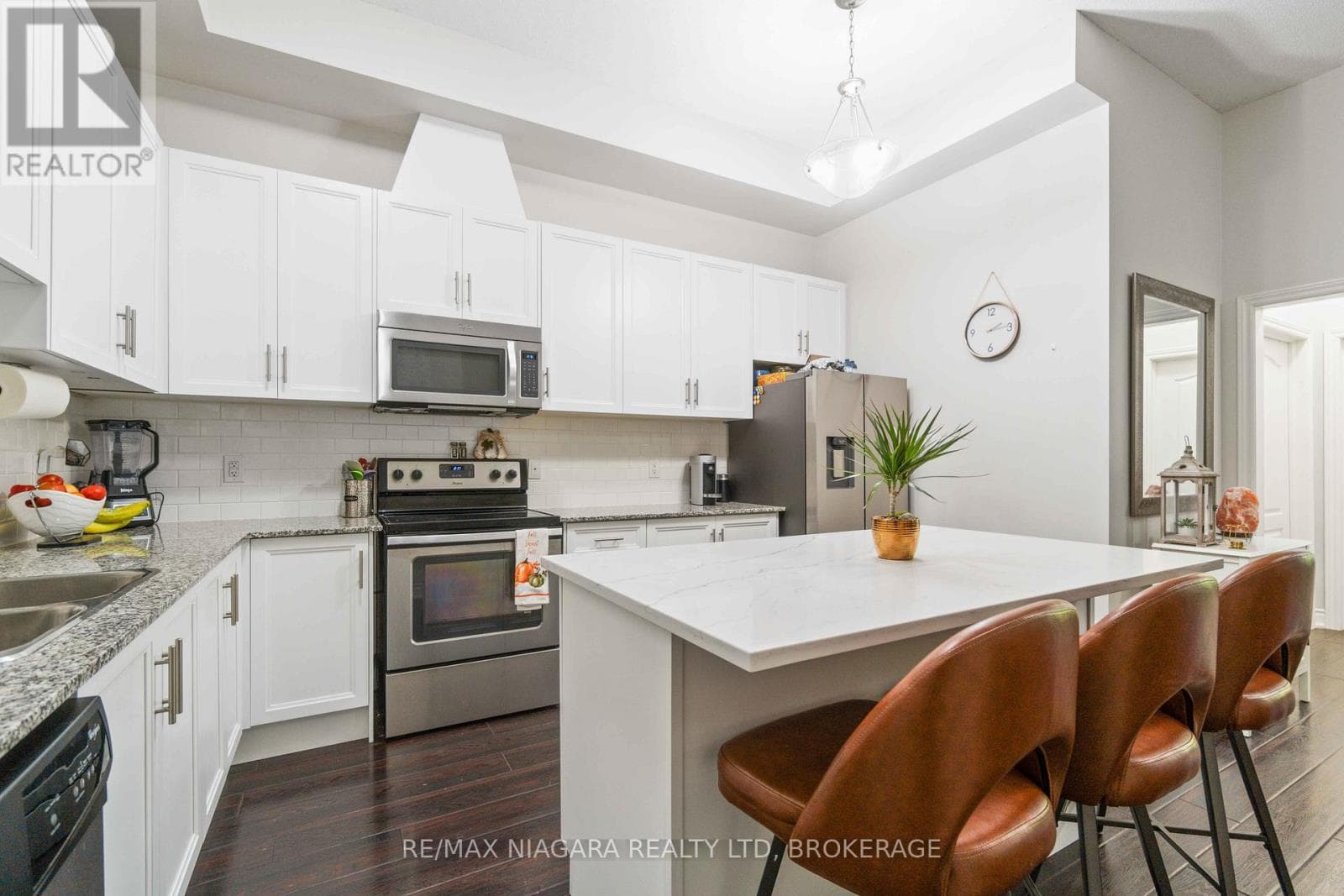 Single Family at 132- 8111 Forest Glen Drive, Niagara Falls (Mt. Carmel), Ontario - Photo 5 - RE/MAX Garden City Realty