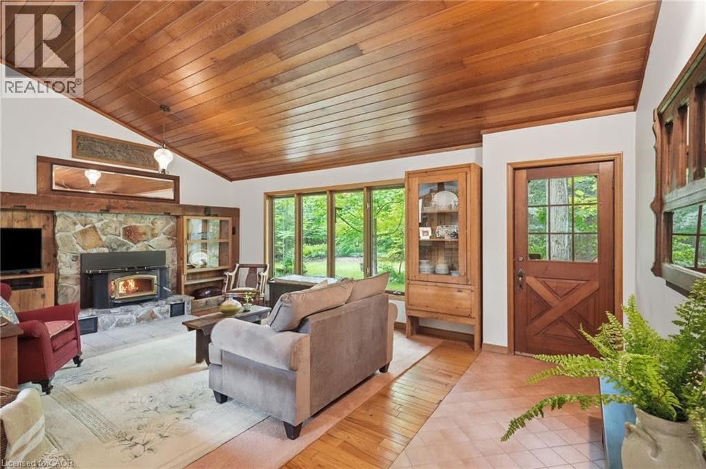 Single Family at 9964 CONCESSION 1 Road, West Lincoln, Ontario - Photo 5 - RE/MAX Garden City Realty