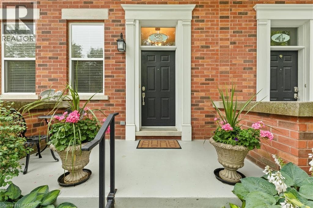 Single Family at 3- 481 VICTORIA Street, Niagara-on-the-Lake, Ontario - Photo 3 - RE/MAX Garden City Realty
