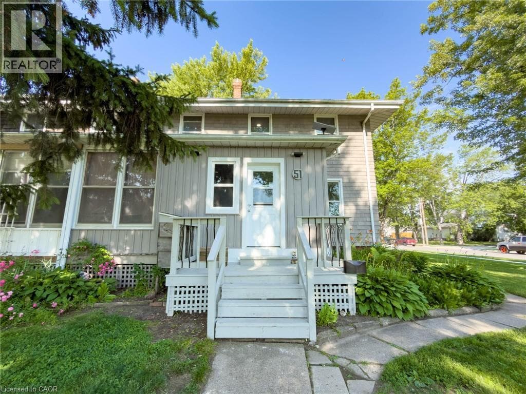 Multi-family at 51 PLYMOUTH Road, Welland, Ontario - Photo 3 - RE/MAX Garden City Realty