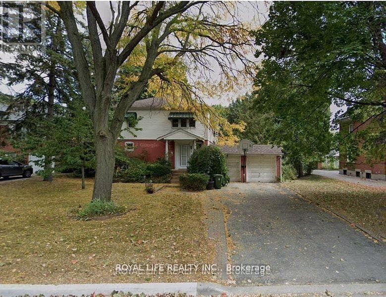 33 Agincourt Drive