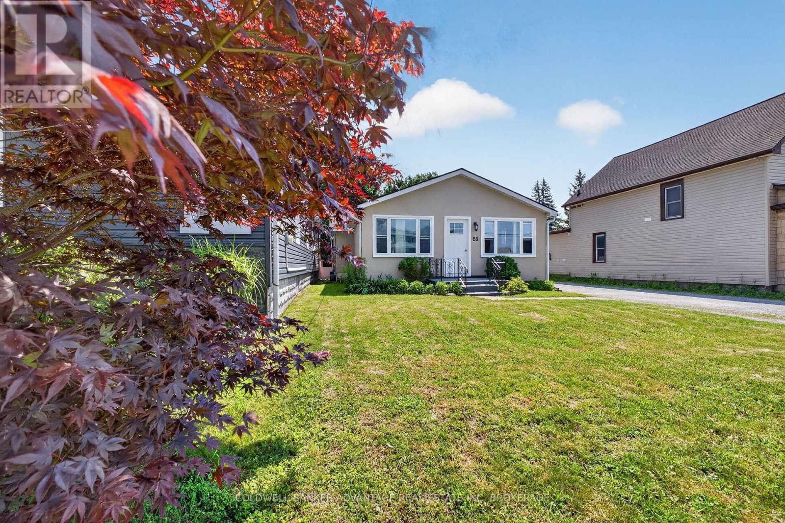 Single Family at 69 DOLPHIN Street, Port Colborne (Bethel), Ontario - Photo 2 - RE/MAX Garden City Realty