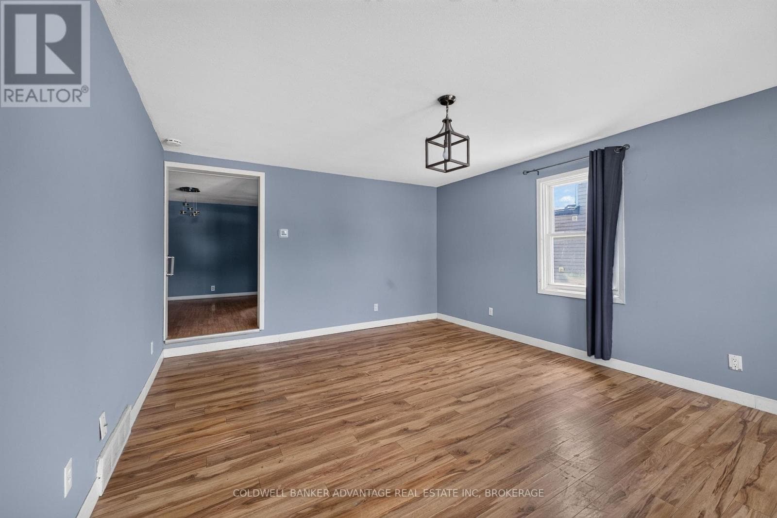Single Family at 69 DOLPHIN Street, Port Colborne (Bethel), Ontario - Photo 9 - RE/MAX Garden City Realty