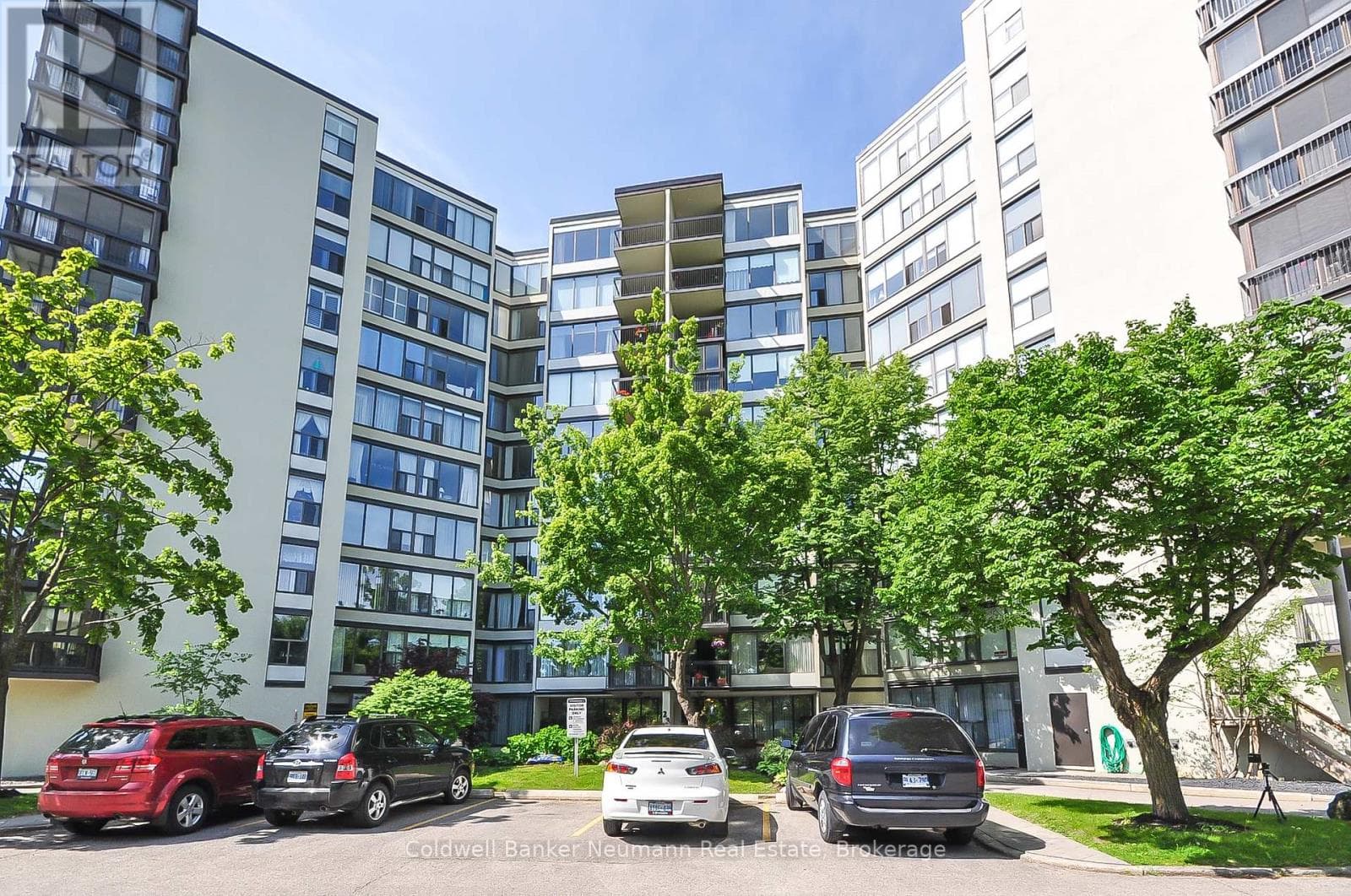 305- 23 Woodlawn Road