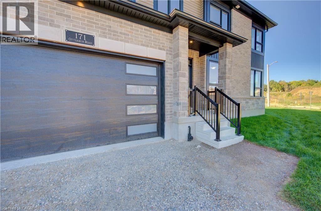 Single Family at 171 OTTERBEIN Road, Kitchener, Ontario - Photo 3 - RE/MAX Garden City Realty