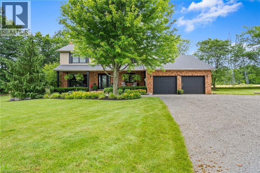 Single Family at 809 KILMAN Road, Pelham, Ontario - Photo 4 - RE/MAX Garden City Realty