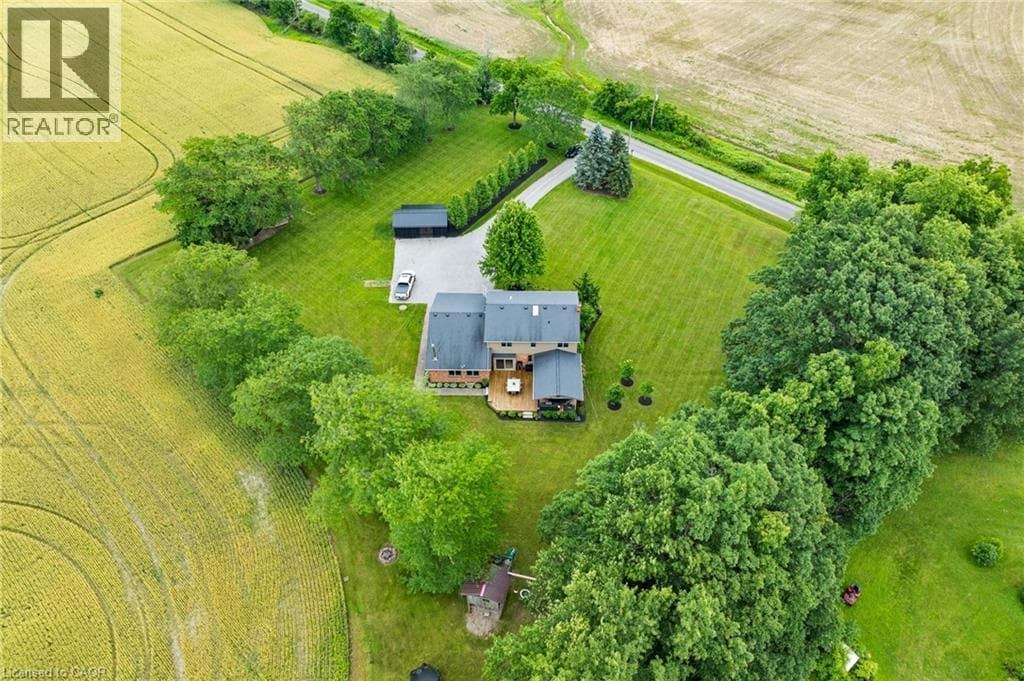 Single Family at 809 KILMAN Road, Pelham, Ontario - Photo 7 - RE/MAX Garden City Realty