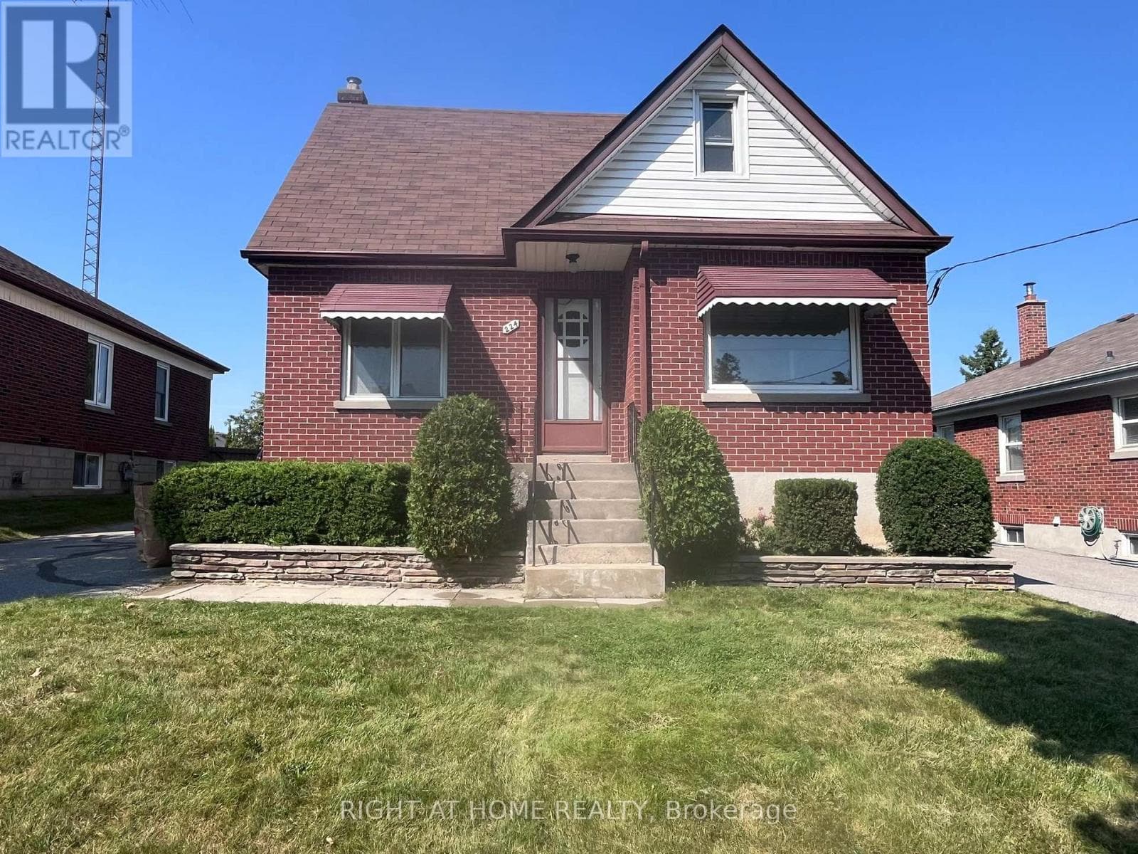 224 College Avenue