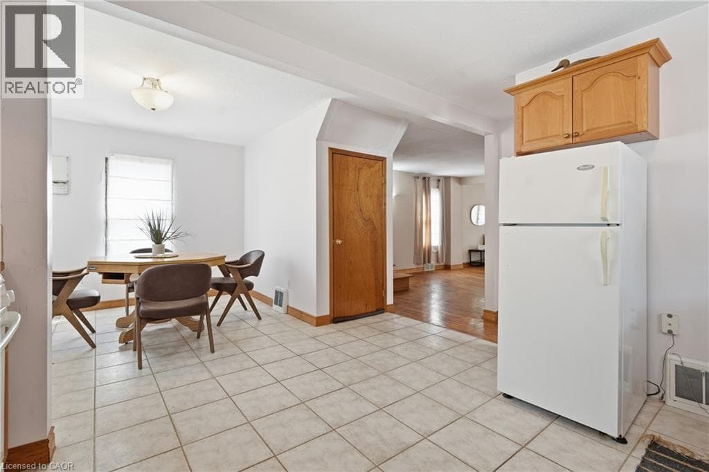 Single Family at 27 DRUMMOND Crescent, Fort Erie, Ontario - Photo 10 - RE/MAX Garden City Realty