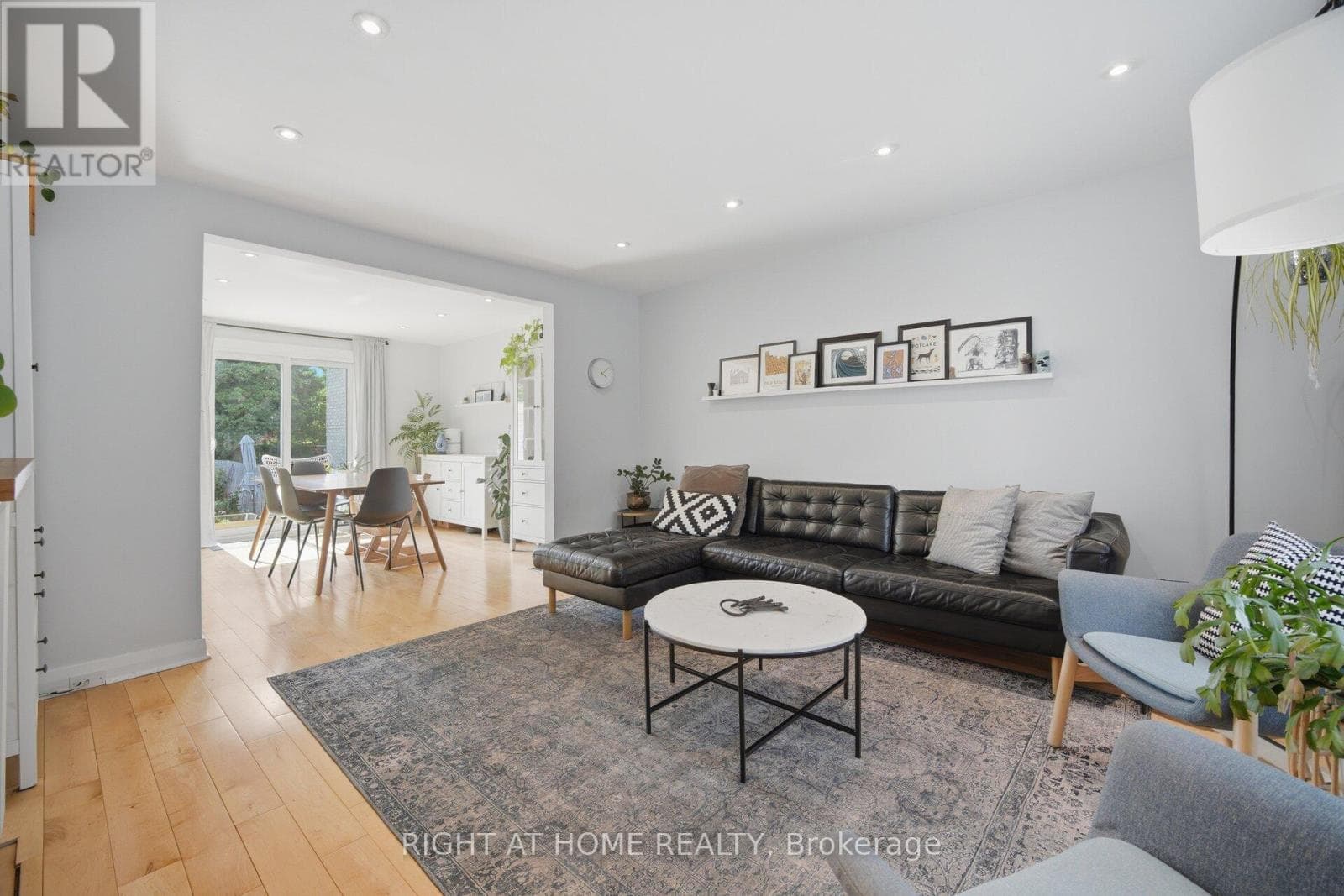 Single Family at 18 Vanbrugh Avenue, Toronto (Birchcliffe-Cliffside), Ontario - Photo 10 - RE/MAX Garden City Realty