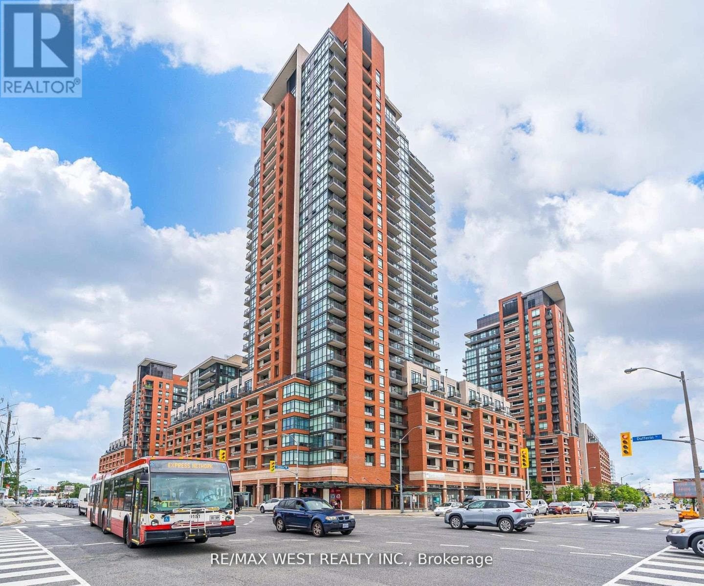 Single Family at 803- 830 Lawrence Avenue, Toronto (Yorkdale-Glen Park), Ontario - Photo 7 - RE/MAX Garden City Realty