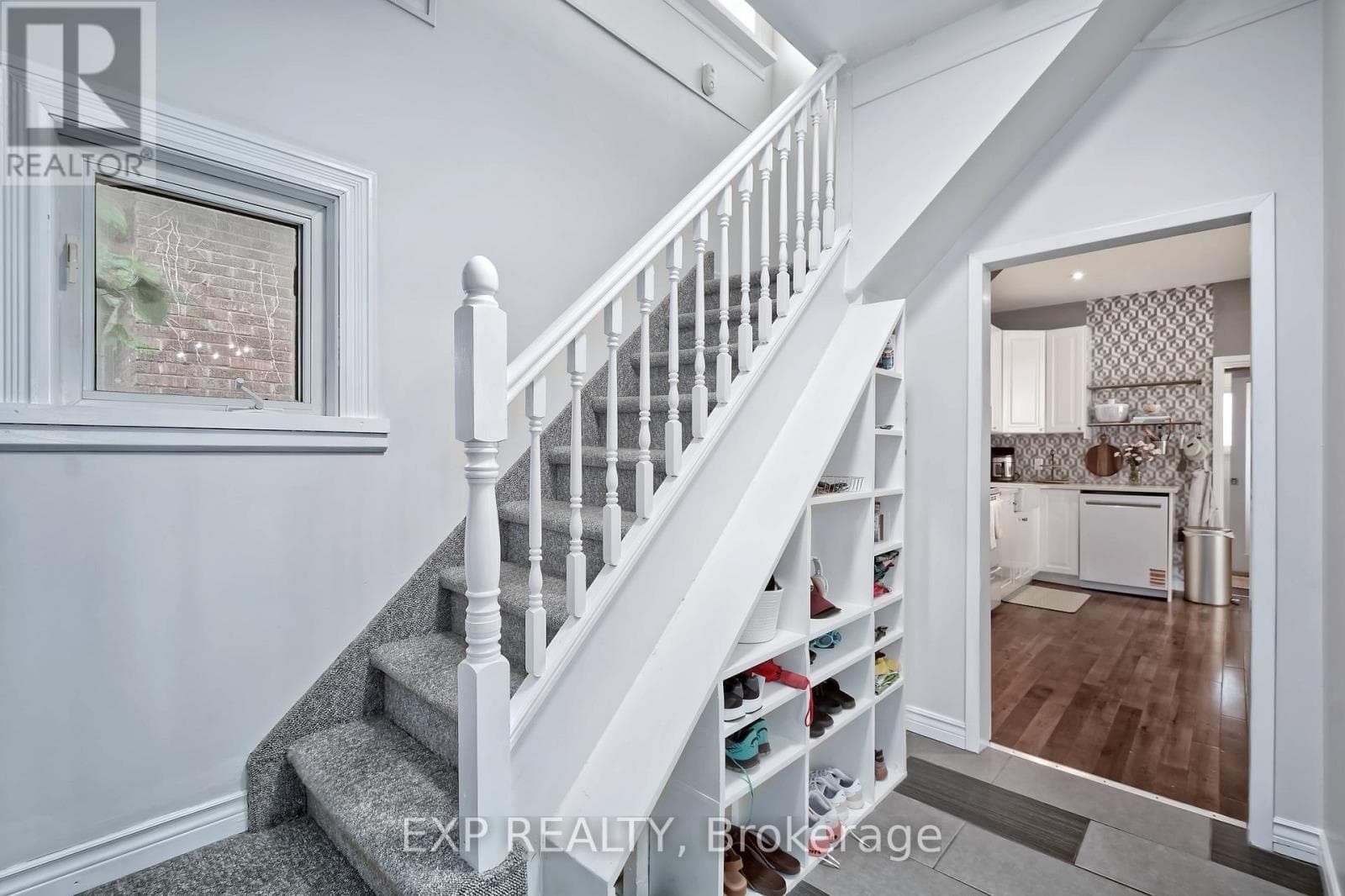 Single Family at 49 Euclid Avenue, London South (South F), Ontario - Photo 8 - RE/MAX Garden City Realty