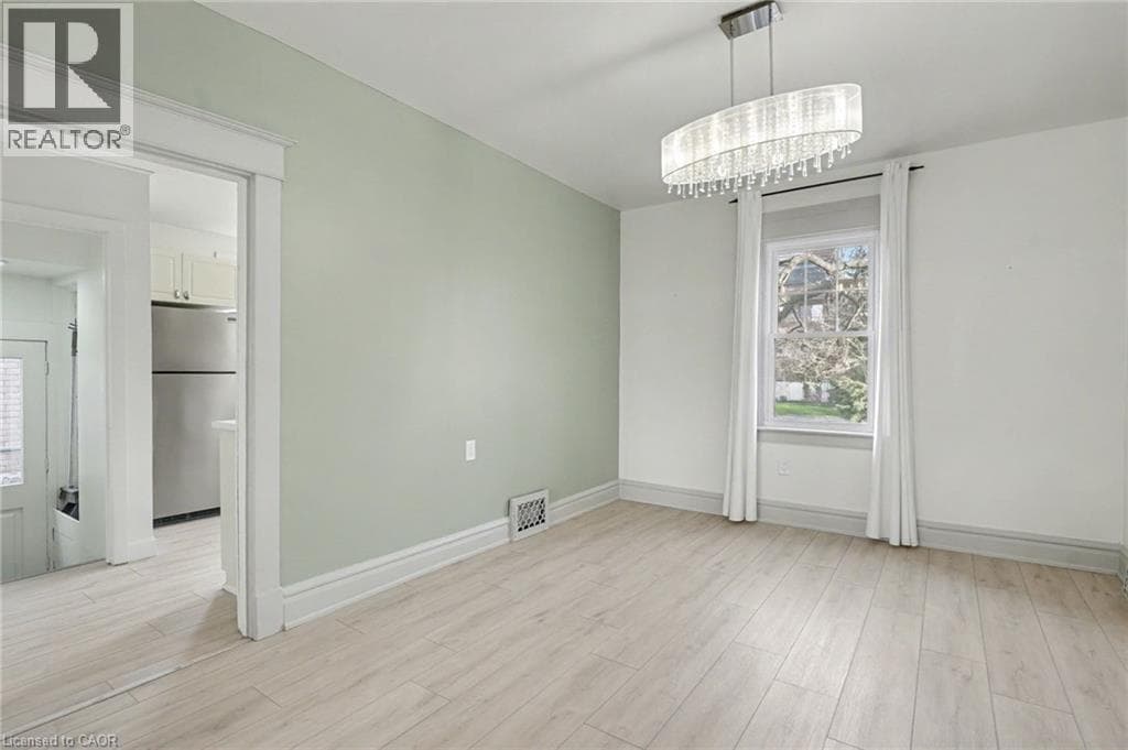 Single Family at 39 FIELDEN Avenue, Port Colborne, Ontario - Photo 7 - RE/MAX Garden City Realty