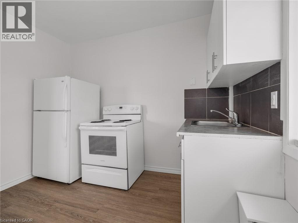 Single Family at UPPER- 7 MAITLAND Street, Thorold, Ontario - Photo 2 - RE/MAX Garden City Realty