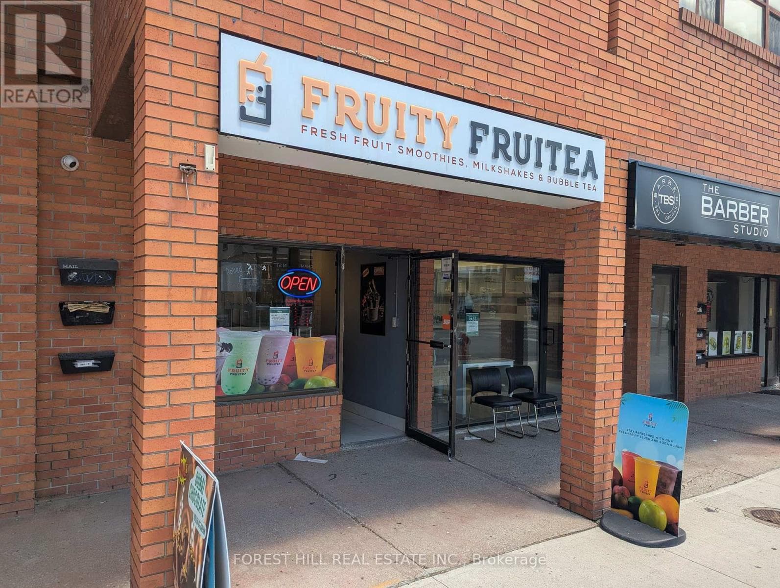 6- 245 Queen Street