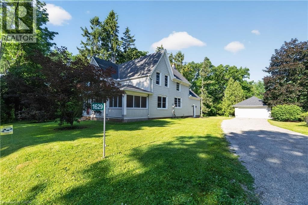 Single Family at 1629 GREGORY Road, St. Catharines, Ontario - Photo 2 - RE/MAX Garden City Realty
