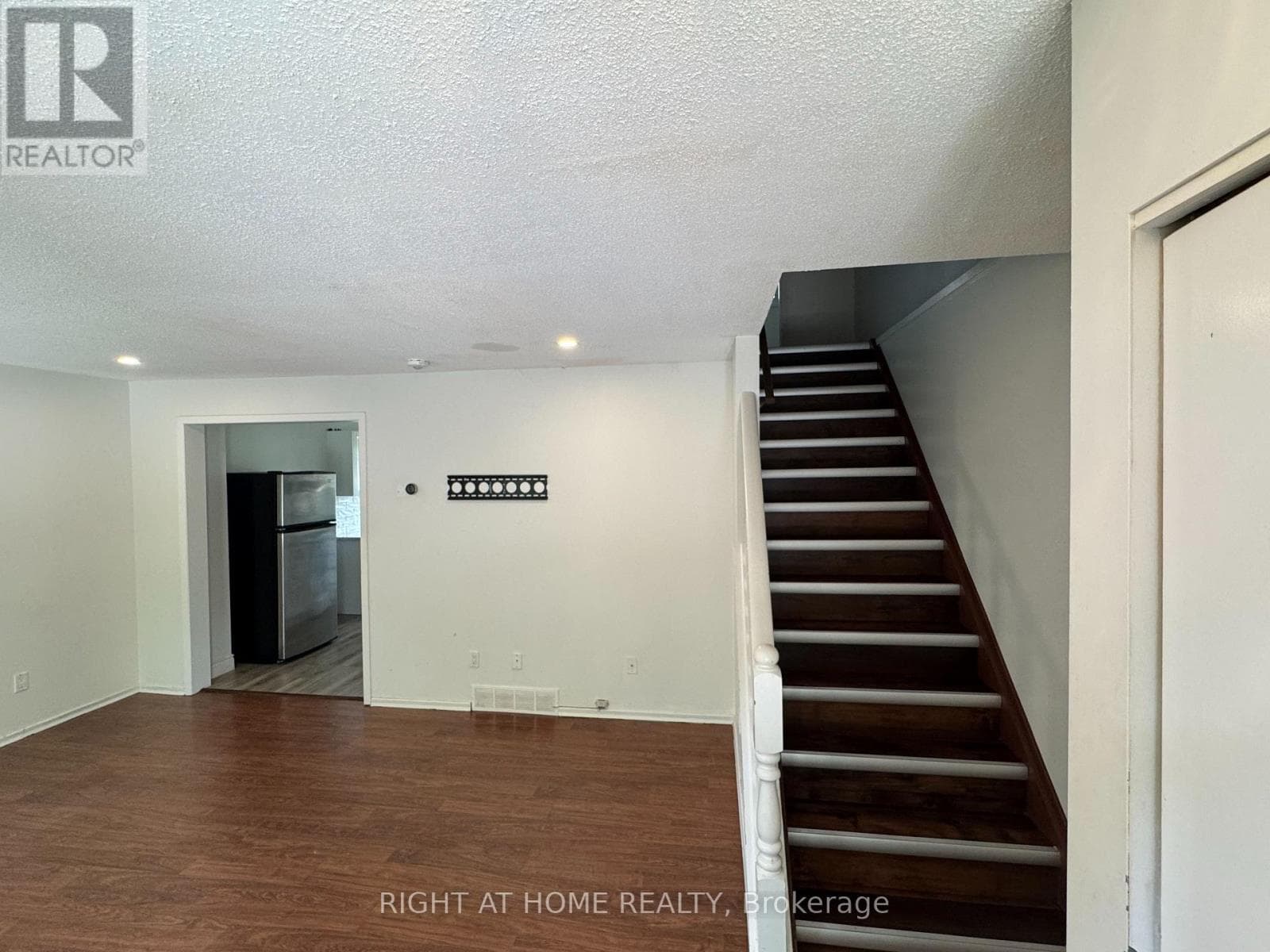Multi-family at 168 Golfdale Crescent, London South (South Q), Ontario - Photo 3 - RE/MAX Garden City Realty